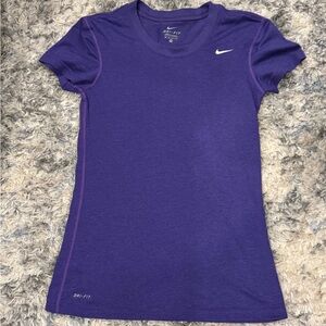 NIKE dri fit womens XS purple Athletic t shirt workout running bright CrossFit